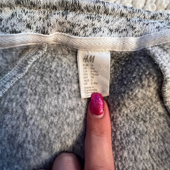 H&M zip up - Picture 3 of 3